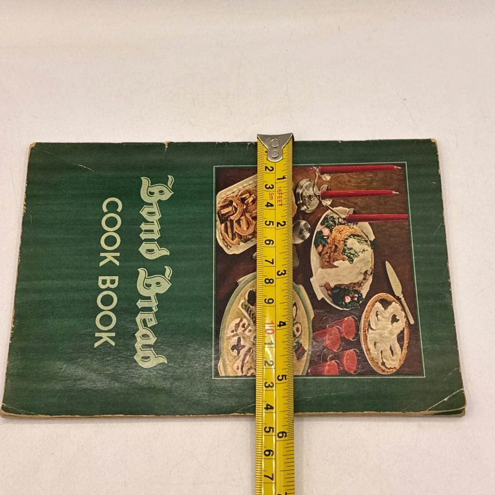 Bond Bread Cook Book Green 1935 Vintage Recipe Booklet Advertising Ephemera